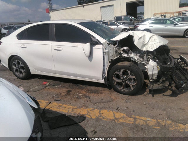 2019 KIA FORTE LXS VIN: 3KPF24AD8KE058199