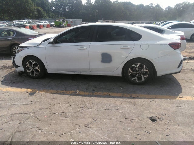 2019 KIA FORTE LXS VIN: 3KPF24AD8KE058199
