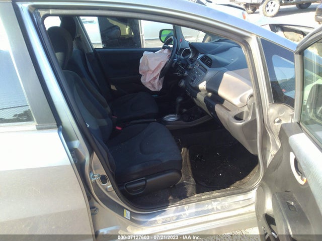 2009 HONDA FIT SPORT VIN: JHMGE884X9S012162