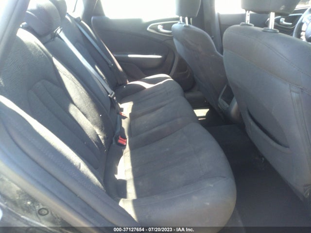 1C3CCCAB6GN142005 Chrysler 200 Limited