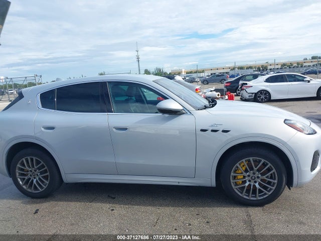 2023 Maserati Grecale, VIN: ZN682AVAXP7416416
