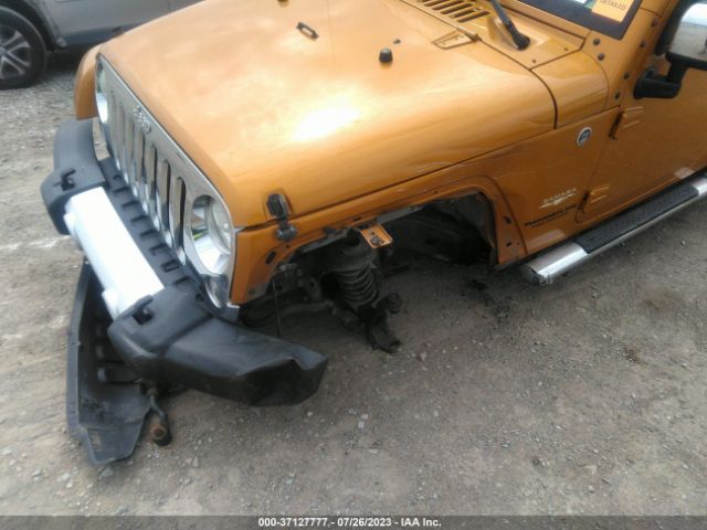 1C4BJWEG5EL276520 Jeep Wrangler Unlimited Sahara