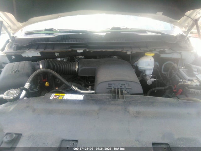 3C6JR6DG1KG726797 RAM 1500 Classic Tradesman