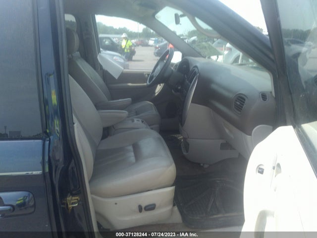 2005 CHRYSLER TOWN & COUNTRY TOURING VIN: 2C4GP54LX5R494179