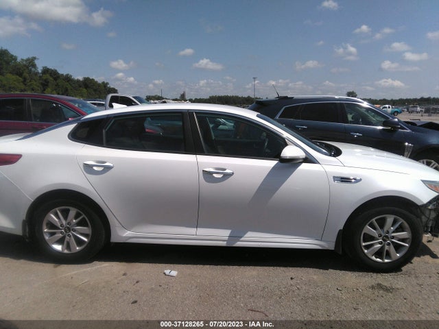 KIA Optima Lx 2017 5XXGT4L33HG130061 Image 13