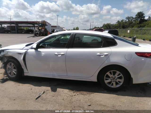 KIA Optima Lx 2017 5XXGT4L33HG130061 Image 14
