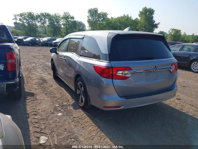 Honda Odyssey Touring 2018 5FNRL6H83JB012335 Image 3