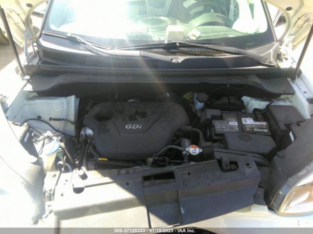 KNDJN2A2XG7271019 KIA Soul Base