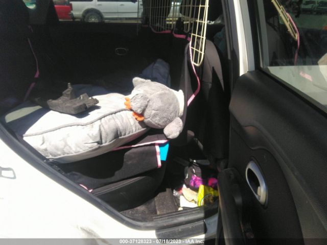 KNDJN2A2XG7271019 KIA Soul Base