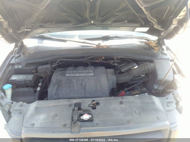 2005 HONDA PILOT EX-L WITH RES VIN: 5FNYF18655B030684