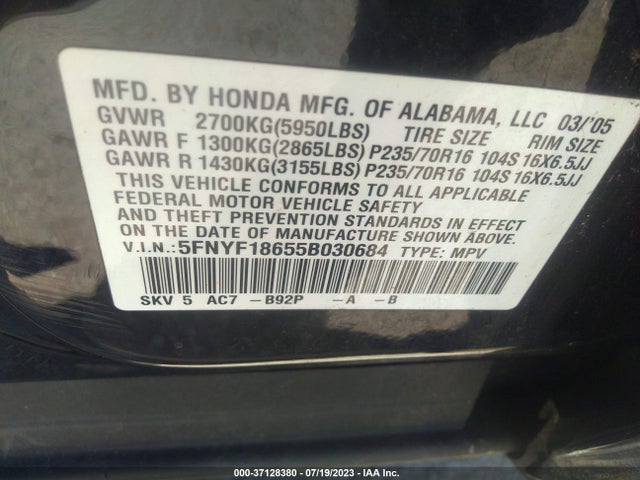 2005 HONDA PILOT EX-L WITH RES VIN: 5FNYF18655B030684