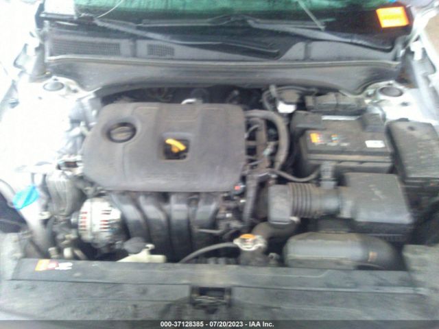 3KPF24AD2ME265884 KIA Forte Lxs