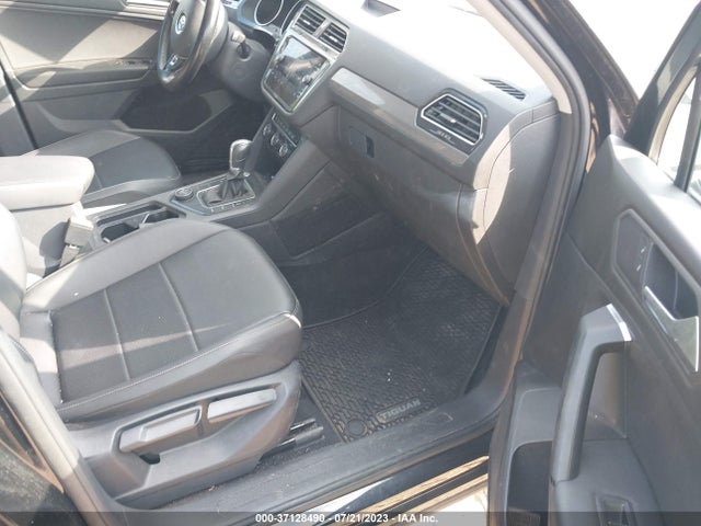 3VV2B7AXXKM152943 Volkswagen Tiguan Se/sel/sel R-line