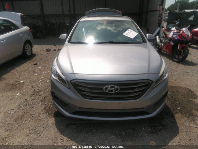 Hyundai Sonata Limited 2017 5NPE34AF0HH464069 Image 4