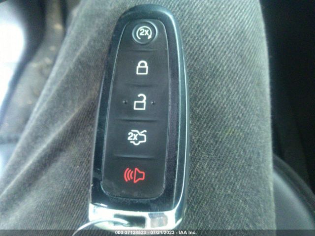 1FAHP2KT2GG100528 Ford TAURUS SHO