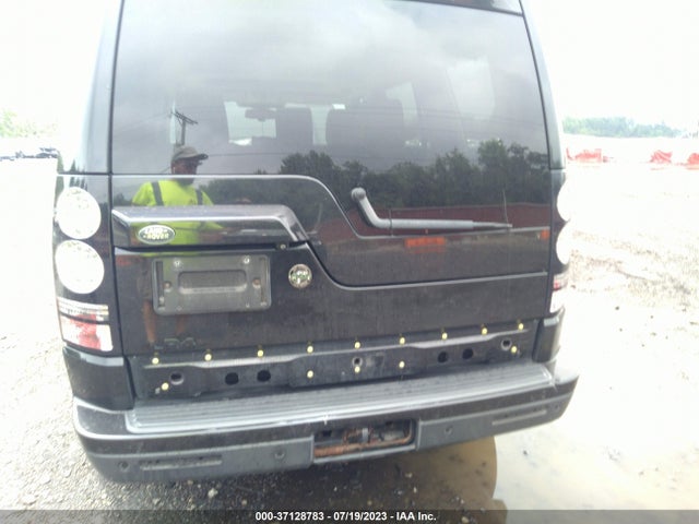 2016 Land Rover LR4, VIN: SALAG2V67GA777782