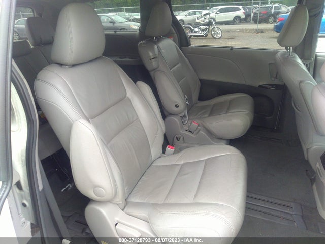 2016 TOYOTA SIENNA XLE/XLE AAS/LTD VIN: 5TDYK3DC7GS740056