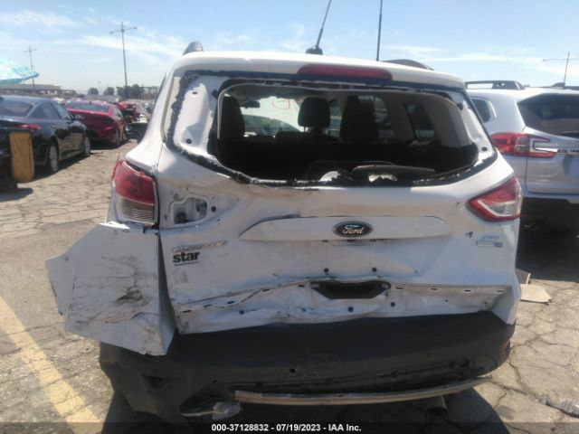 1FMCU9GX3GUC33782 Ford ESCAPE SE