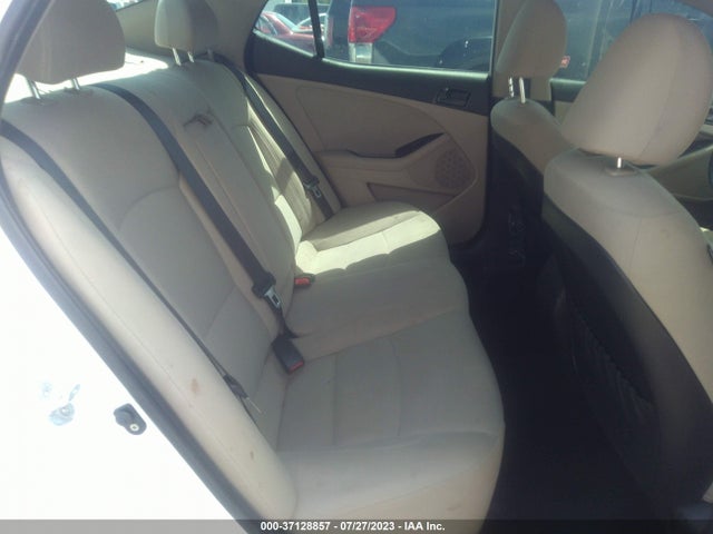 2015 KIA OPTIMA LX VIN: KNAGM4A77F5555123
