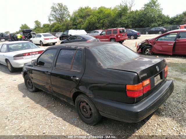 1998 VOLKSWAGEN JETTA TDI VIN: 3VWRF81H5WM128746