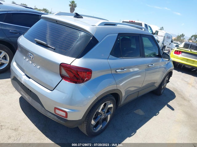 2020 HYUNDAI VENUE SEL VIN: KMHRC8A38LU020463