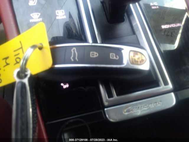 2020 PORSCHE CAYENNE WP1AA2AY2LDA09344 Photo 10