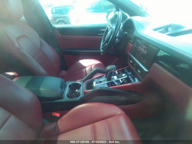 2020 PORSCHE CAYENNE WP1AA2AY2LDA09344 Photo 4