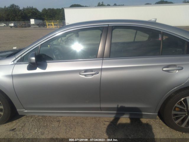 4S3BNAF65K3032620 Subaru Legacy Premium