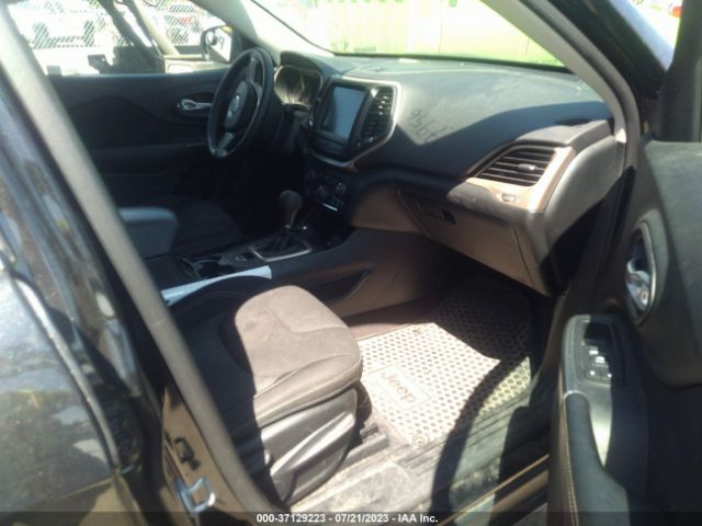 1C4PJMCB3GW340797 Jeep Cherokee Latitude