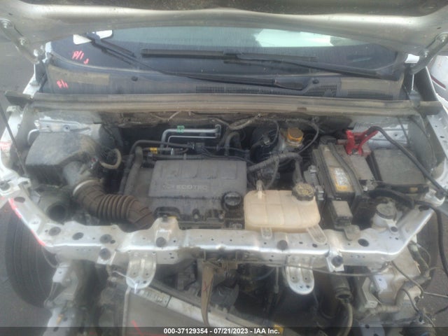 Chevrolet TRAX LS 2020 3GNCJKSB4LL221653 Image 10