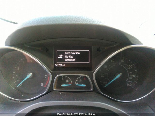 1FMCU0JD0HUA36578 Ford Escape Titanium