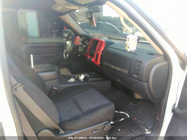 2010 CHEVROLET SILVERADO 1500 LT VIN: 1GCSKSE33AZ143507