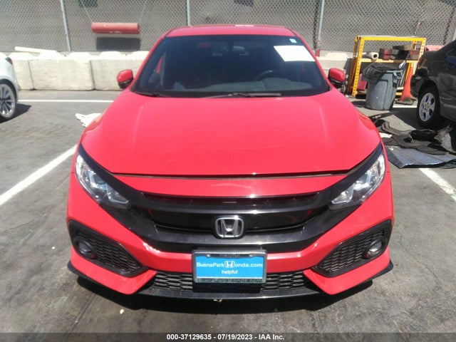 Honda Civic Hatchback Sport 2018 SHHFK7H41JU426155 Image 4
