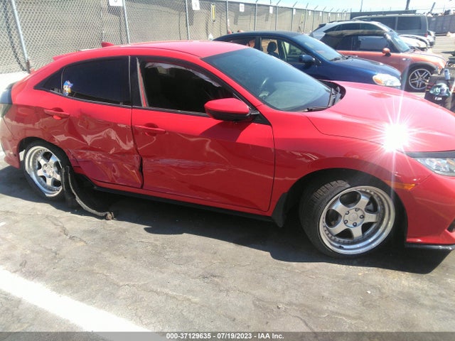 Honda Civic Hatchback Sport 2018 SHHFK7H41JU426155 Image 5