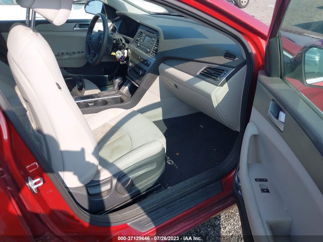 2015 HYUNDAI SONATA 2.4L SE VIN: 5NPE24AF9FH249855