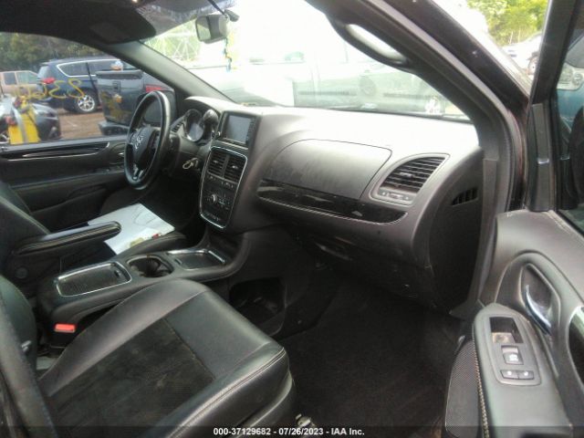 2C4RDGCG8JR173138 Dodge Grand Caravan Sxt