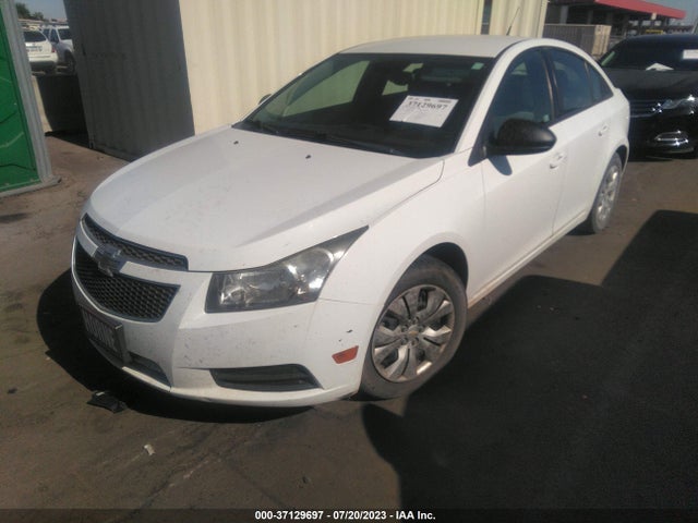 Chevrolet CRUZE LS 2014 1G1PA5SH3E7372287 Image 2