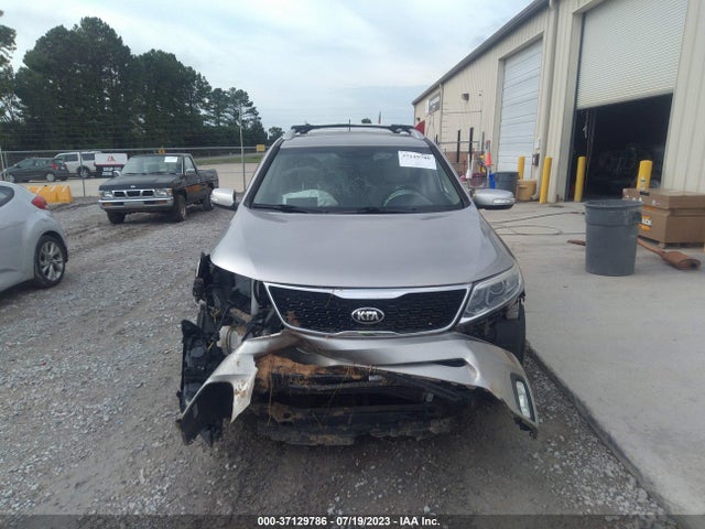 KIA SORENTO LX 2014 5XYKT4A6XEG518340 Image 4