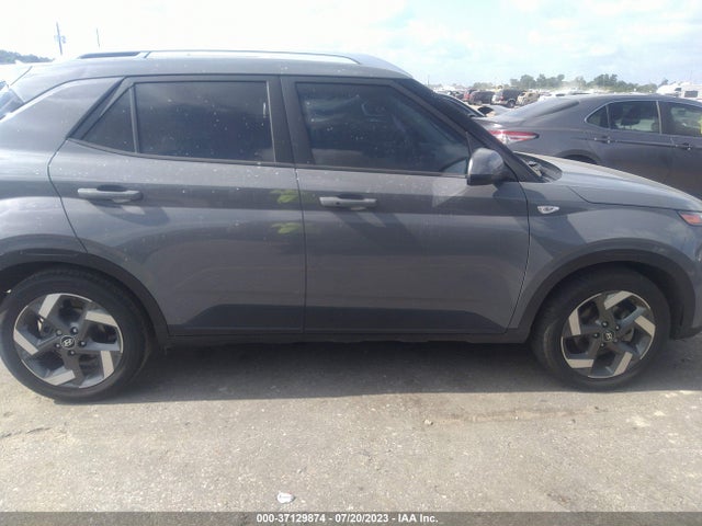 2021 HYUNDAI VENUE SEL VIN: KMHRC8A31MU104786