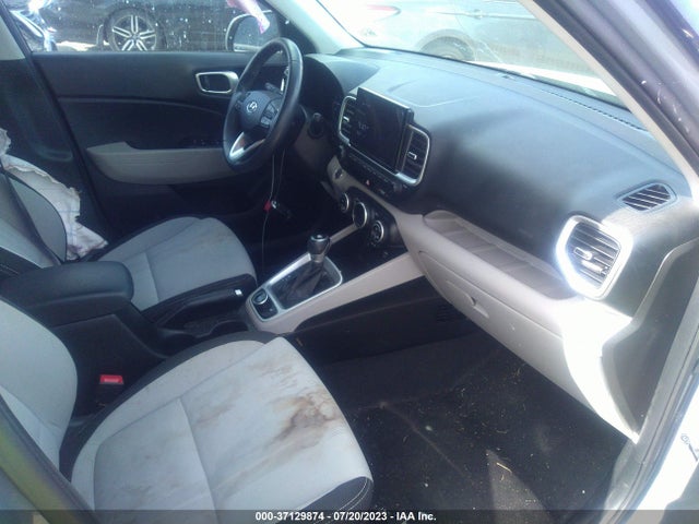 2021 HYUNDAI VENUE SEL VIN: KMHRC8A31MU104786