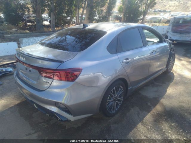 3KPF54AD9PE567118 KIA Forte Gt-line