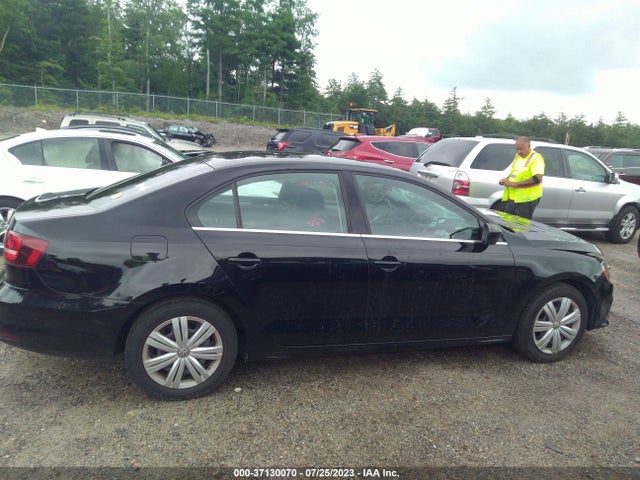 3VW2B7AJ0HM388162 Volkswagen Jetta 1.4t S
