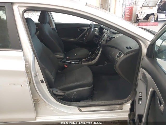 2015 HYUNDAI ELANTRA SE VIN: 5NPDH4AE7FH590043