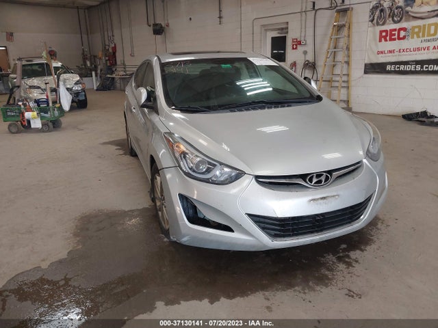 2015 HYUNDAI ELANTRA SE VIN: 5NPDH4AE7FH590043