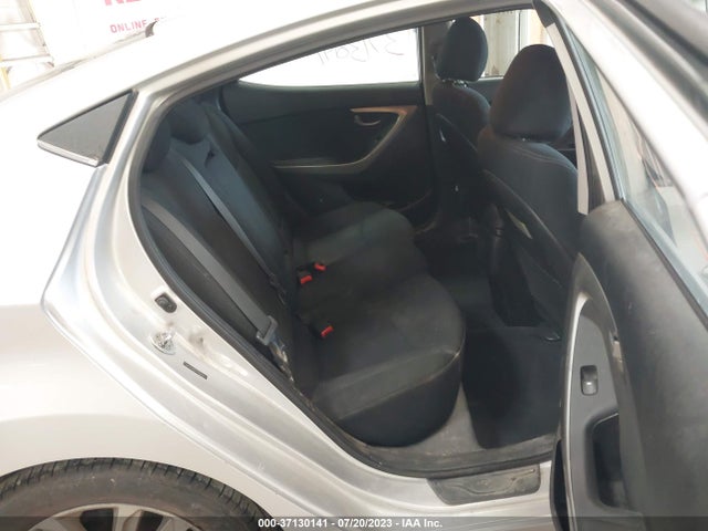 2015 HYUNDAI ELANTRA SE VIN: 5NPDH4AE7FH590043