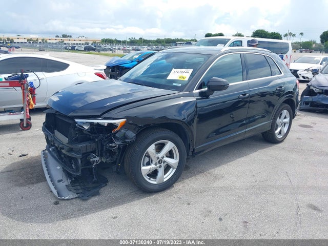 WA1AUCF36N1001323 Audi Q3 PREMIUM