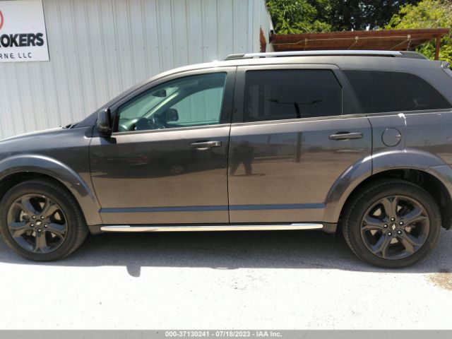 3C4PDCGG9JT517115 Dodge Journey Crossroad