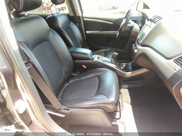 3C4PDCGG9JT517115 Dodge Journey Crossroad