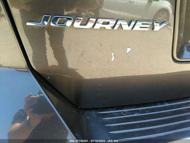 3C4PDCGG9JT517115 Dodge Journey Crossroad