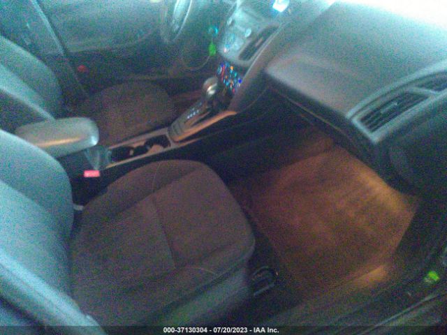 1FADP3FE0HL208364 Ford FOCUS SE